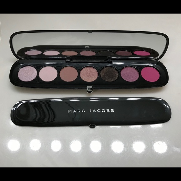 🎁Makeup bundle🎁 - Picture 4 of 9